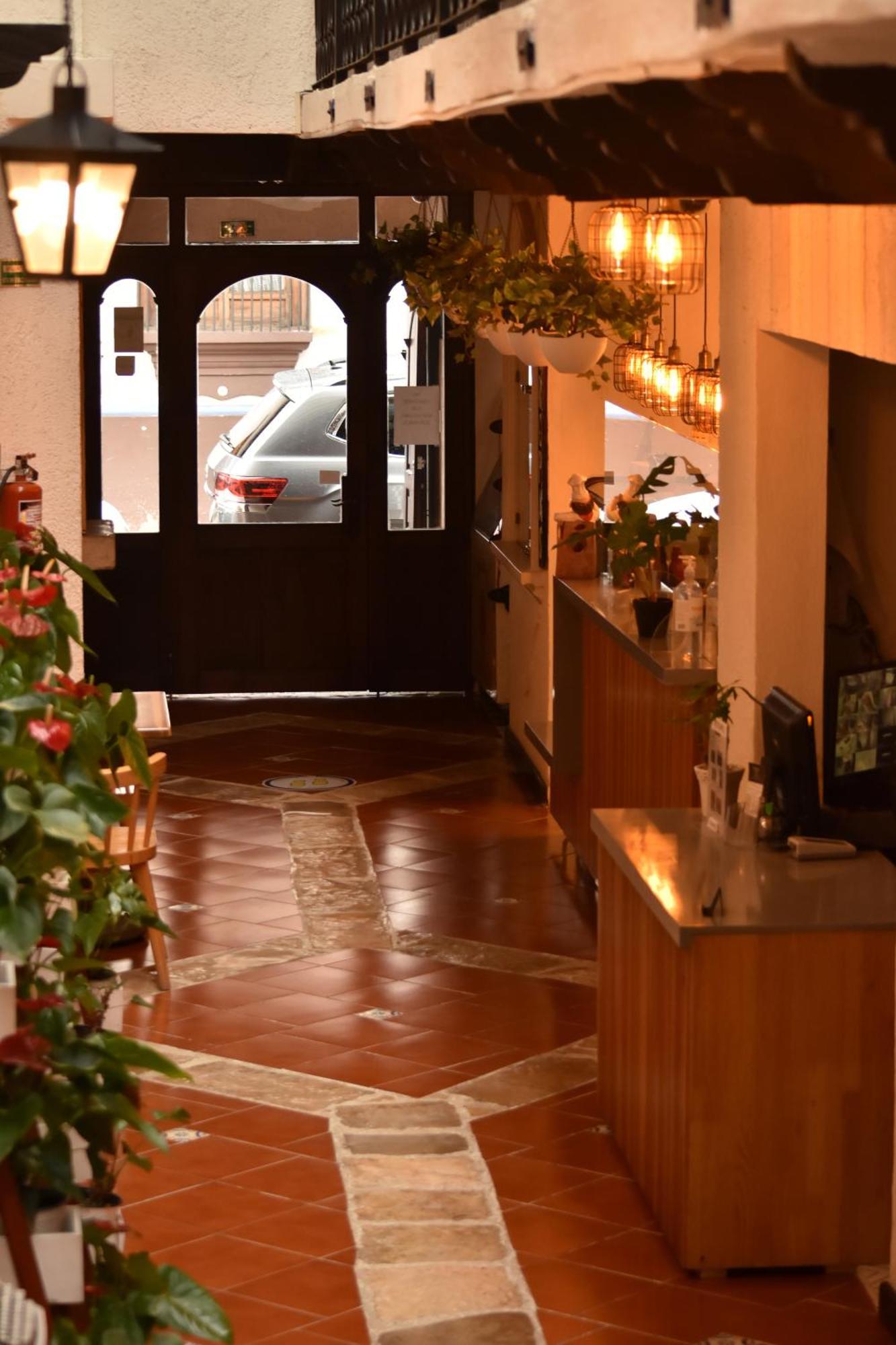 Rosario Hotel ซานกริสโตบัล เด ลาสกาซาส ภายนอก รูปภาพ
